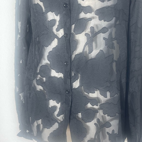 C+D+M collection sheet black floral button down collard blouse large puff sleeve - Picture 3 of 9